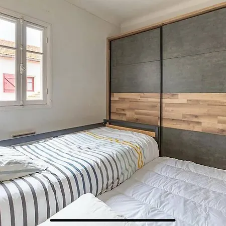 Διαμέρισμα Exceptionnel 3 Pieces Art Deco En Dernier Etage Avec Garage Prive Centre