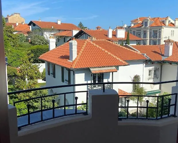 公寓 Exceptionnel 3 Pieces Art Deco En Dernier Etage Avec Garage Prive Centre